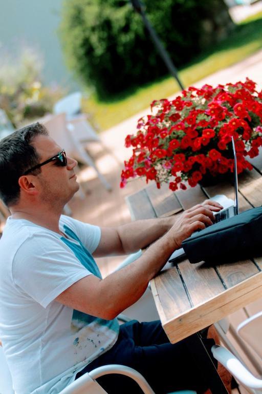 Banus Lodge Marbella Ngoại thất bức ảnh