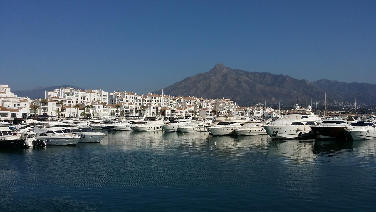 Banus Lodge Marbella Ngoại thất bức ảnh